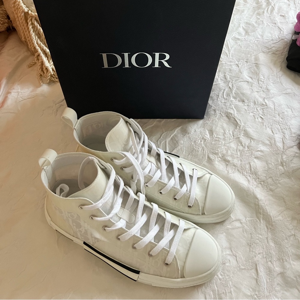 Dior Hightop Sneakers Mens Size 10. DIOR MEN B23 Oblique Sneakers.